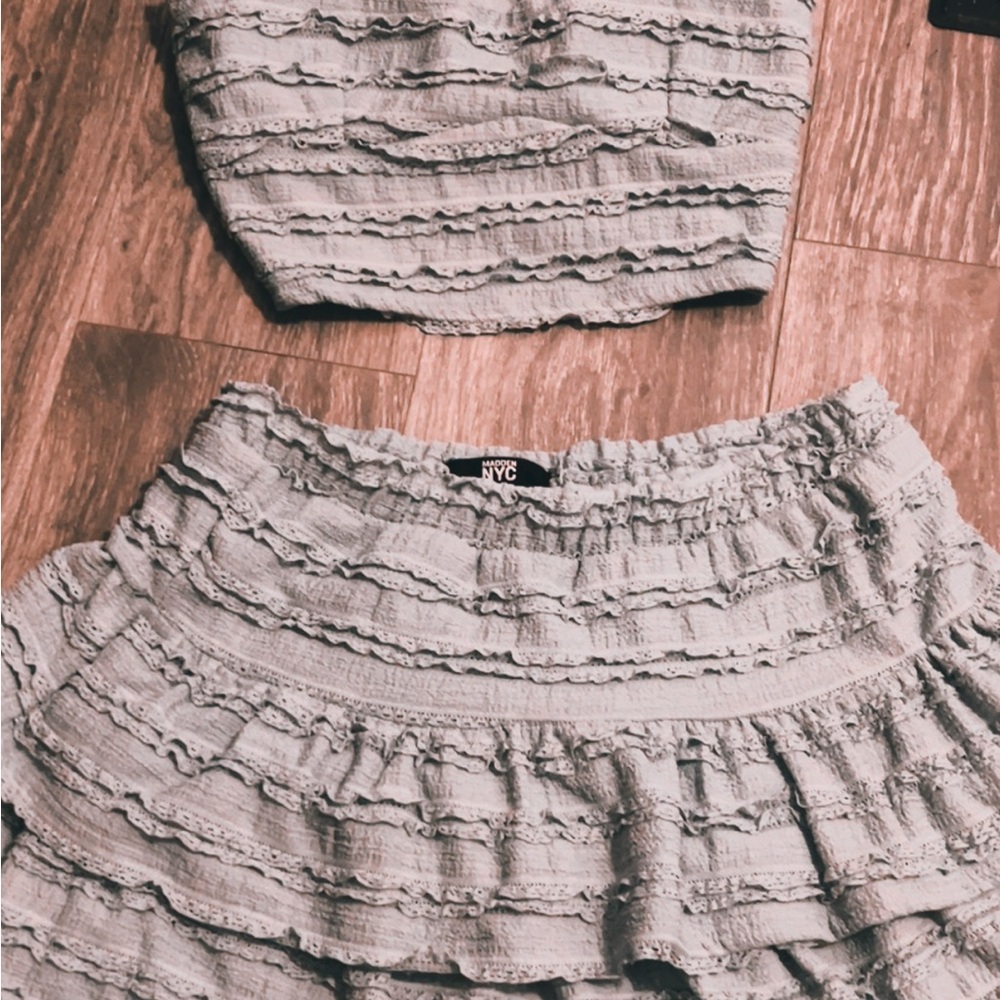 NYC Women's Textured Mini Skirt in Gray